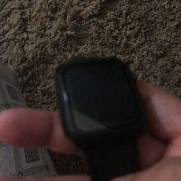 Apple Watch Series 4 (cellular version) - Picture 2 of 5